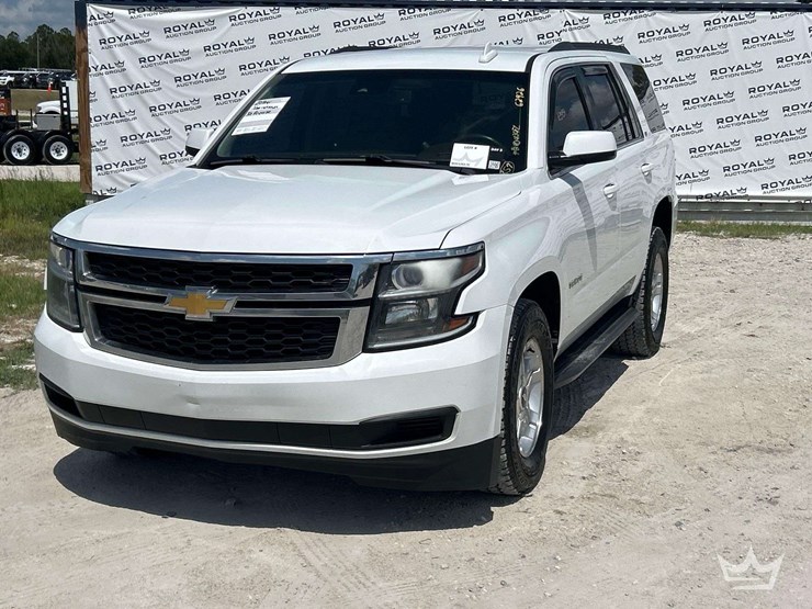 2016-chevrolet-tahoe-image-1