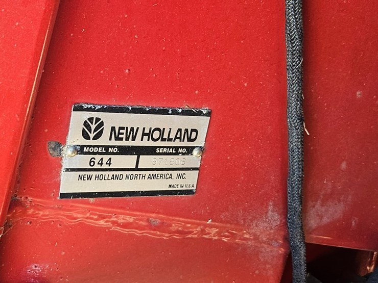 new-holland-644-image-33