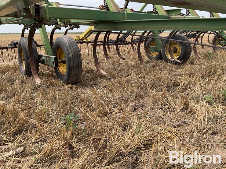john-deere-1650-image-14