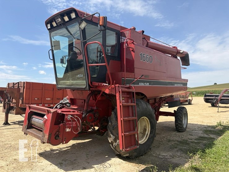 case-ih-1660-image-1