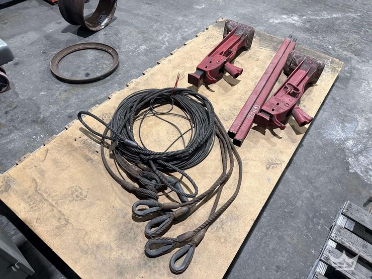 pallet-of-farm-jacks-and-lifting-cable-image-2