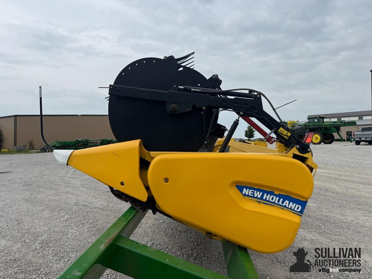 new-holland-880cf-35-image-8