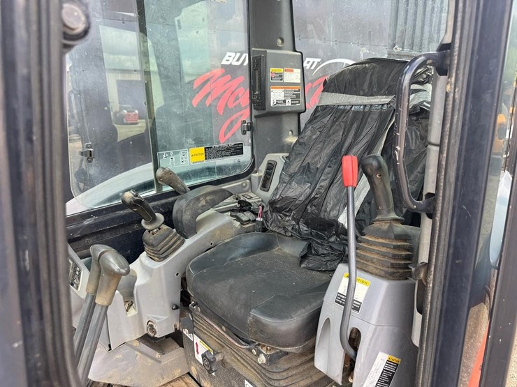 2017-kubota-u55-4-image-24