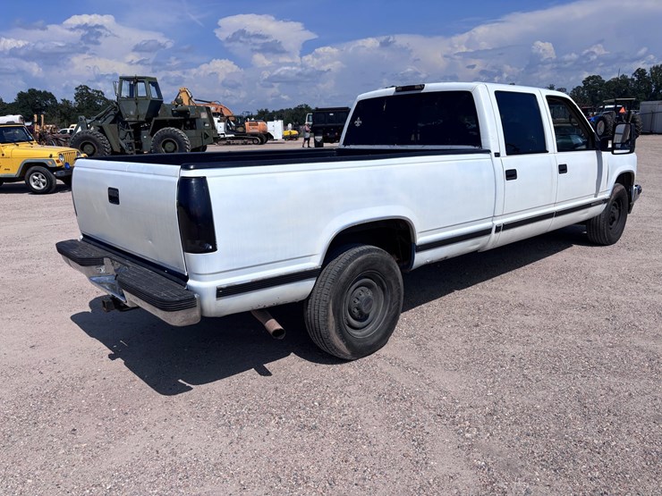1996-gmc-sierra-2500-image-3