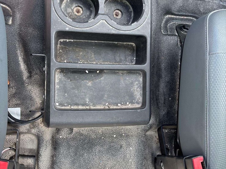 2016-ford-f650-image-43