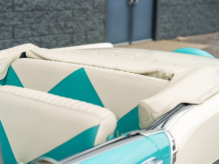 #100-•-1956-chevrolet-bel-air-convertible-image-43