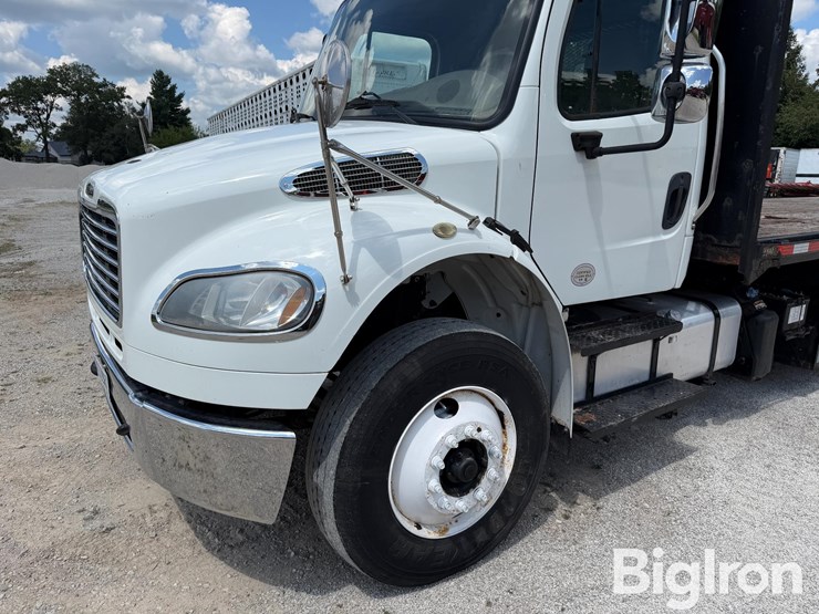 2016-freightliner-m2-t/a-6x4-flatbed-truck-image-10