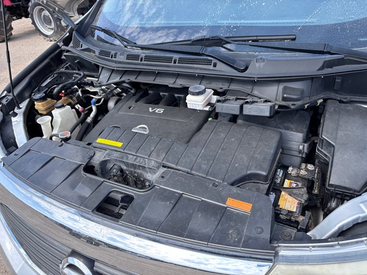 2013-nissan-quest-image-16