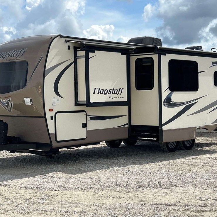 2017 Forest River 26RBWS Flagstaff Super Lite T/A Travel Trailer