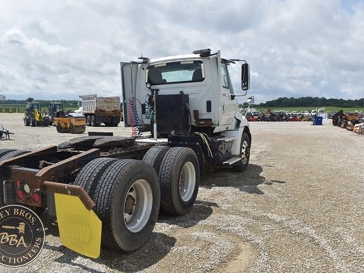 2014-international-prostar-image-87