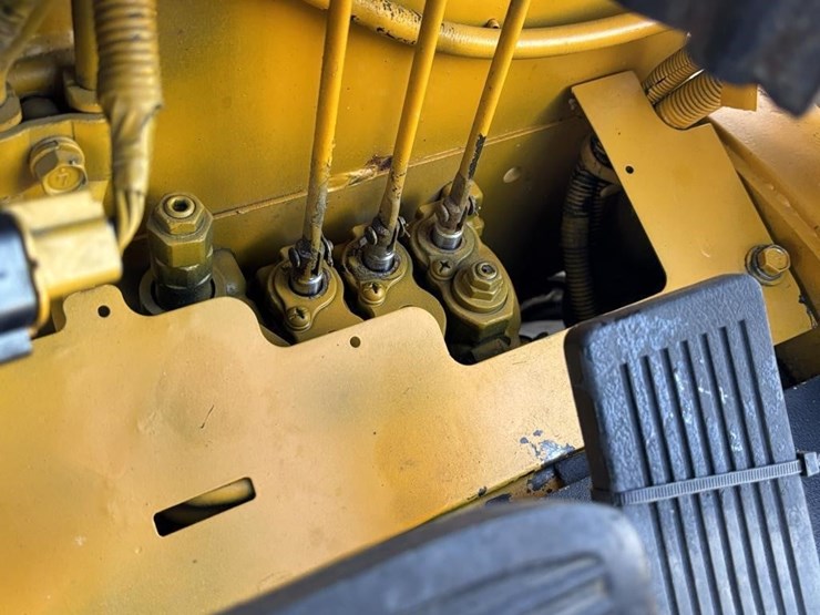 caterpillar-gp25-image-23