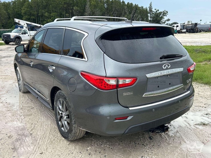 2015-infiniti-qx60-suv-image-4