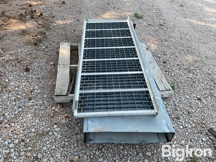 aluminum-trailer-ramp-image-4
