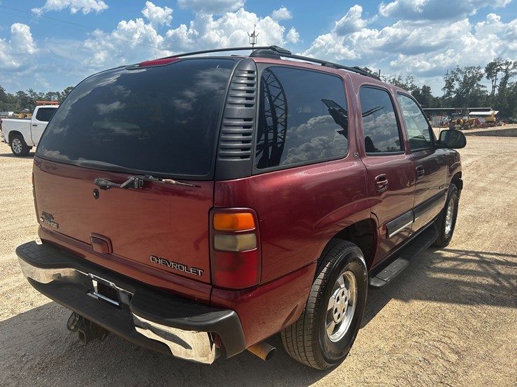2006-chevrolet-tahoe-image-2