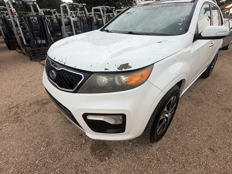 2011-kia-sorento-image-17