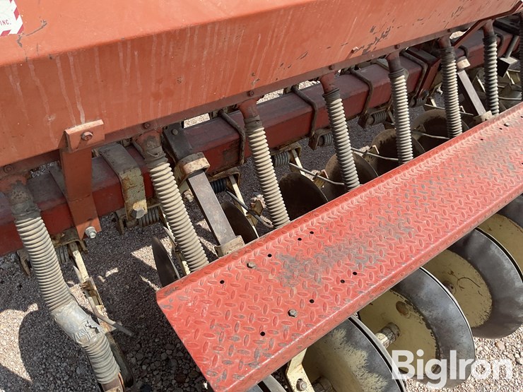 crustbuster-3-pt-disk-drill-image-17