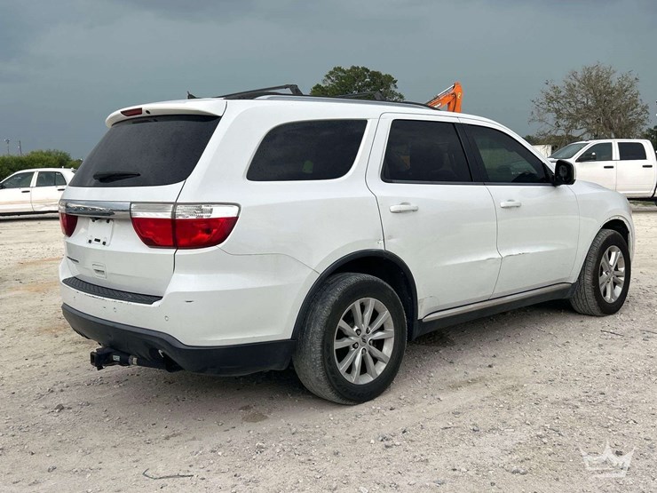 2013-dodge-durango-image-3