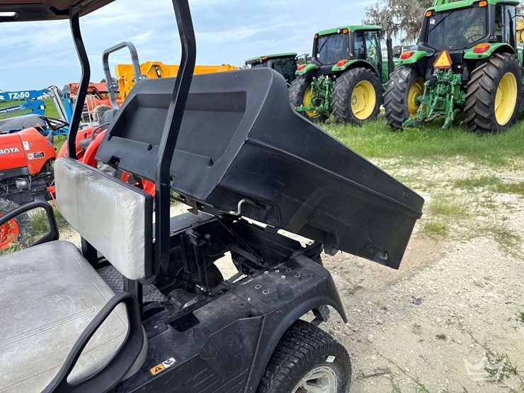 2020-cushman-hauler-1200x-gas-utility-cart-image-22