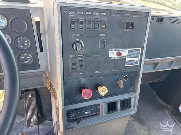 1997-mack-ch613-image-47
