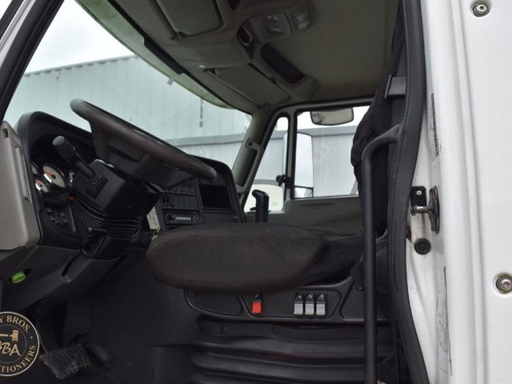 2014-international-prostar-image-66