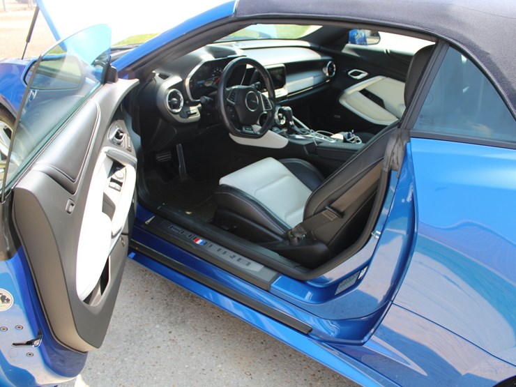 #147-•-offered-at-no-reserve-|-2017-camaro-ss-convertible-image-32