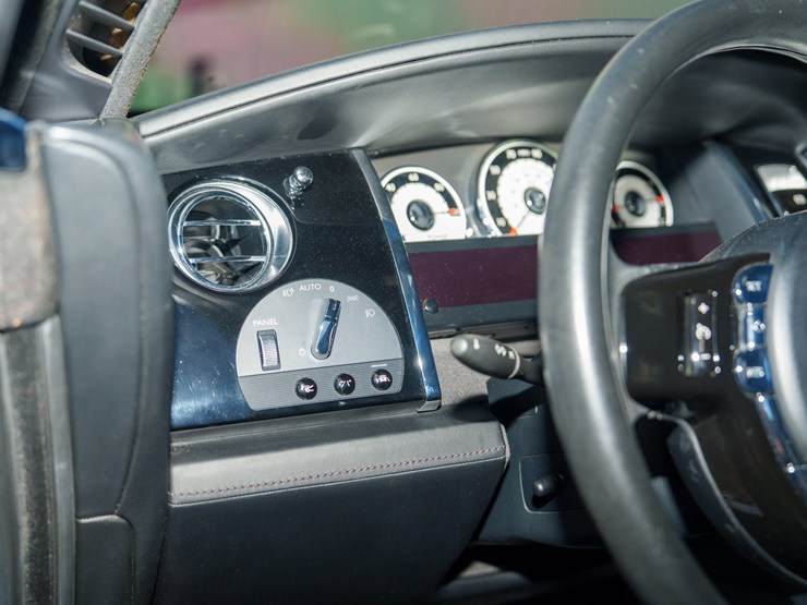 #120-•-offered-at-no-reserve-|-2015-rolls-royce-wraith-coupe-image-97