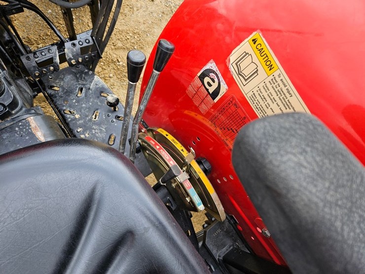 massey-ferguson-263-image-30