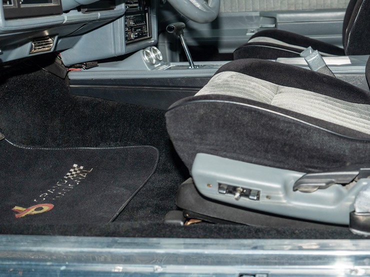 #113-•-1987-buick-grand-national-image-49