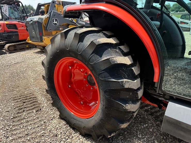 2020-kubota-mx5400-image-13