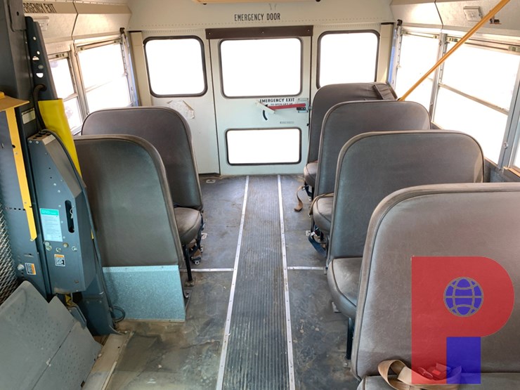 1996-chevrolet-chevy-van-handicap-bus-image-6