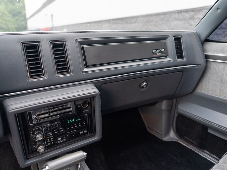 #113-•-1987-buick-grand-national-image-62