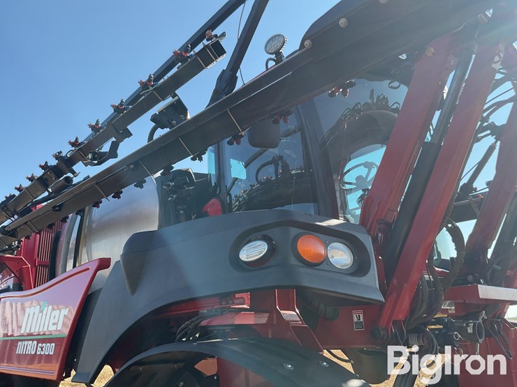 2018-miller-6300-nitro-self-propelled-sprayer-image-17