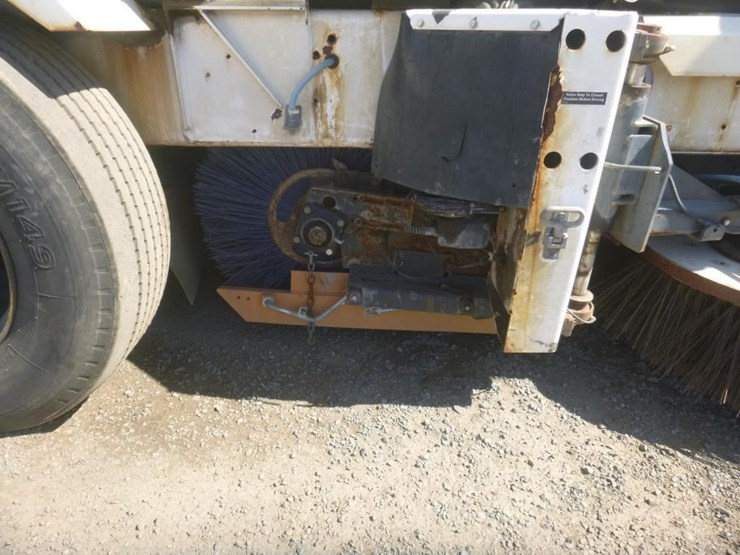 2013-global-m4-sweeper-image-10