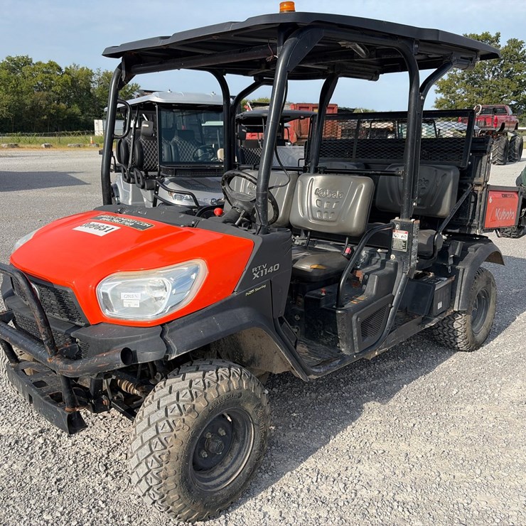 KUBOTA RTVX1140