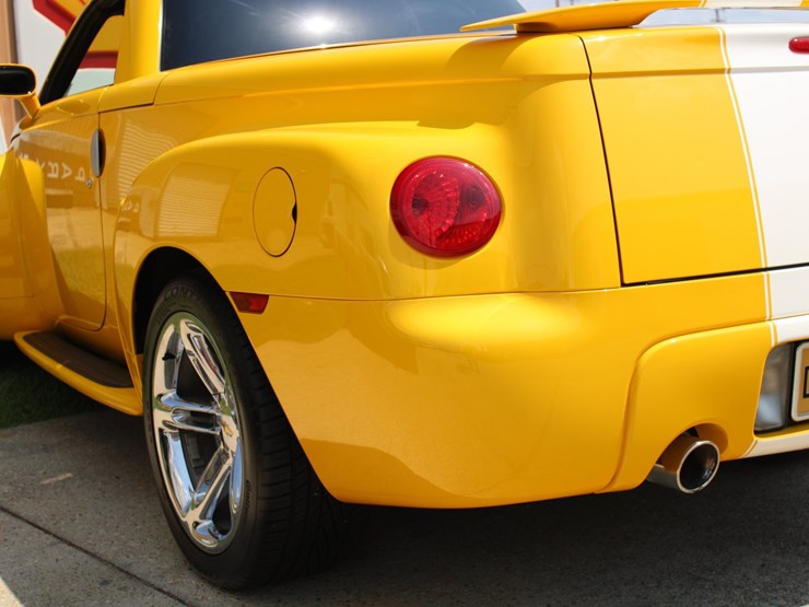#135-•-offered-at-no-reserve-|-2005-chevrolet-ssr-image-13
