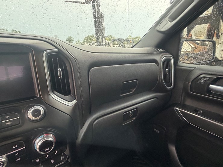 2021-gmc-sierra-1500-image-53