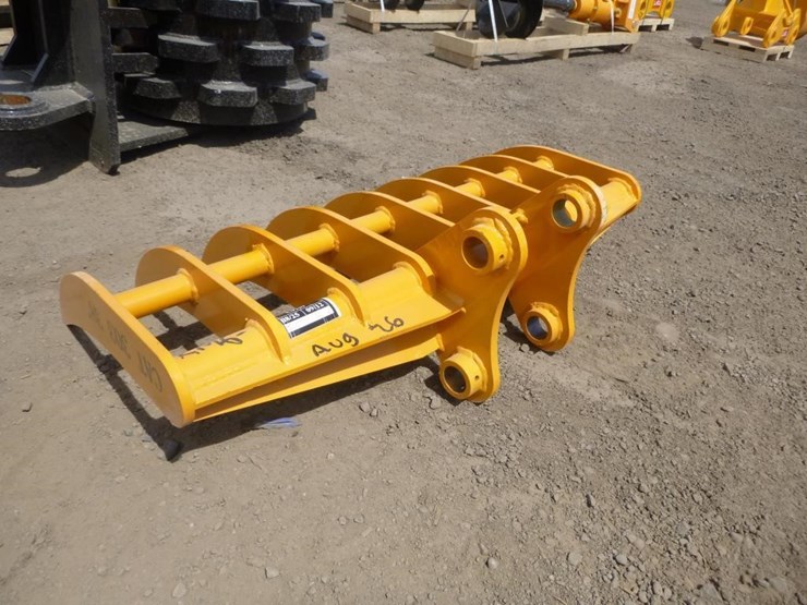 caterpillar-303-image-4