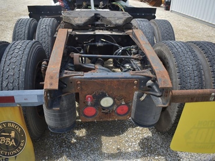 2014-international-prostar-image-113