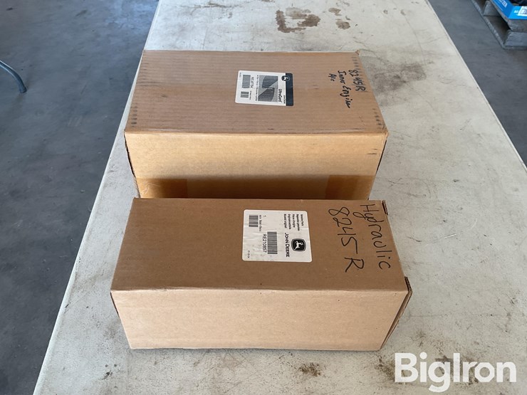john-deere-8245r-image-8