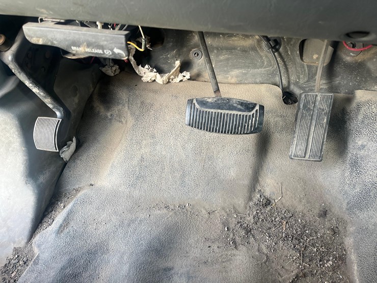 2003-ford-f350-image-28