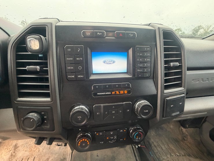 2017-ford-f250-image-42