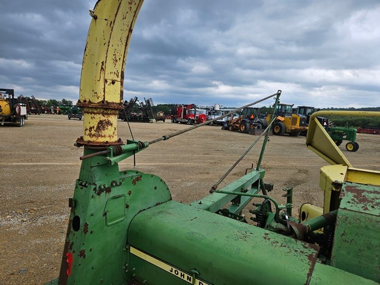 john-deere-3800-image-30