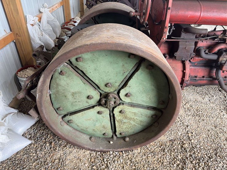 fordson-with-austin-pup-roller-conversion-image-10
