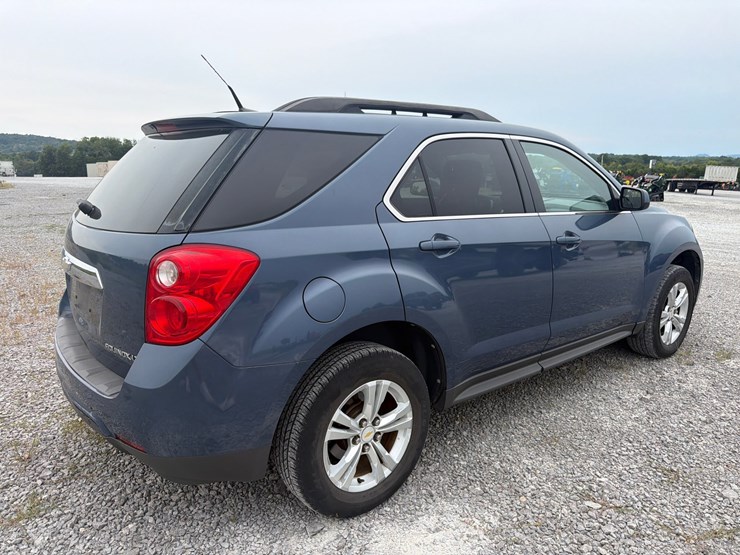 2011-chevrolet-equinox-lt-image-4