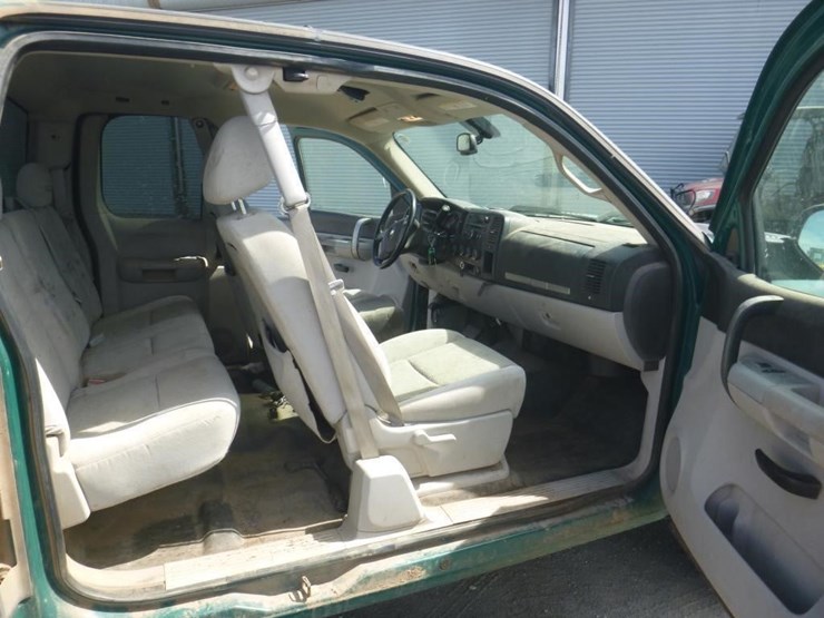2008-chevrolet-2500-image-6
