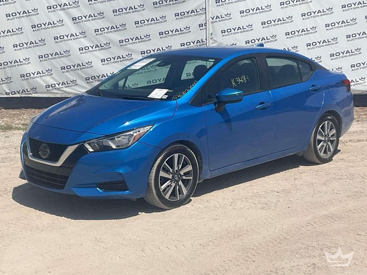 2020-nissan-versa-sedan-image-1