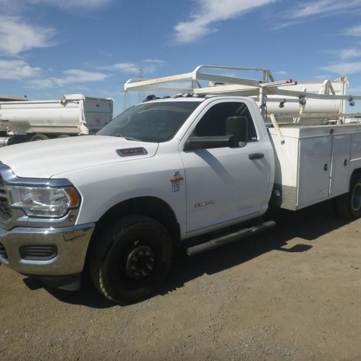 2019 DODGE 3500