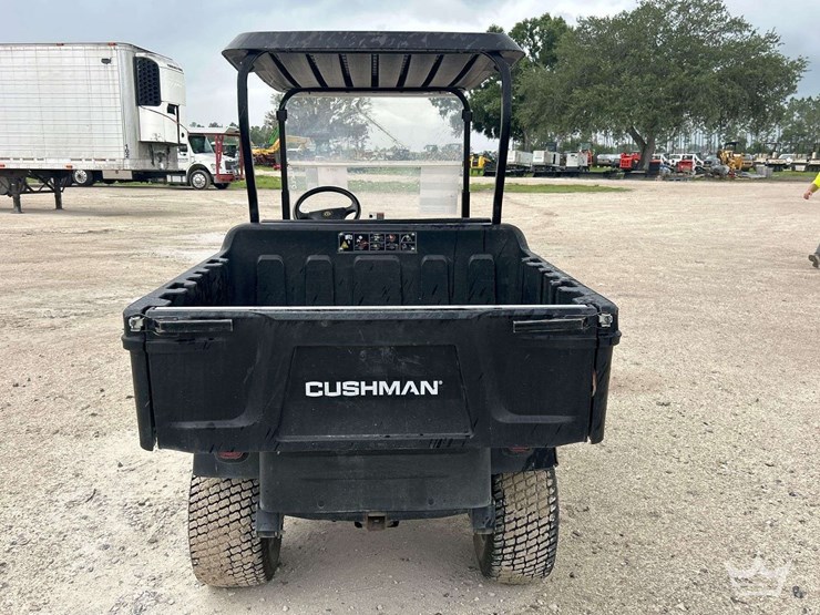 2020-cushman-hauler-1200x-gas-utility-cart-image-16