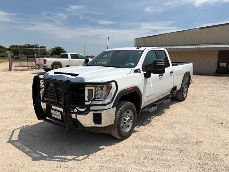 2022-gmc-sierra-2500hd-image-2