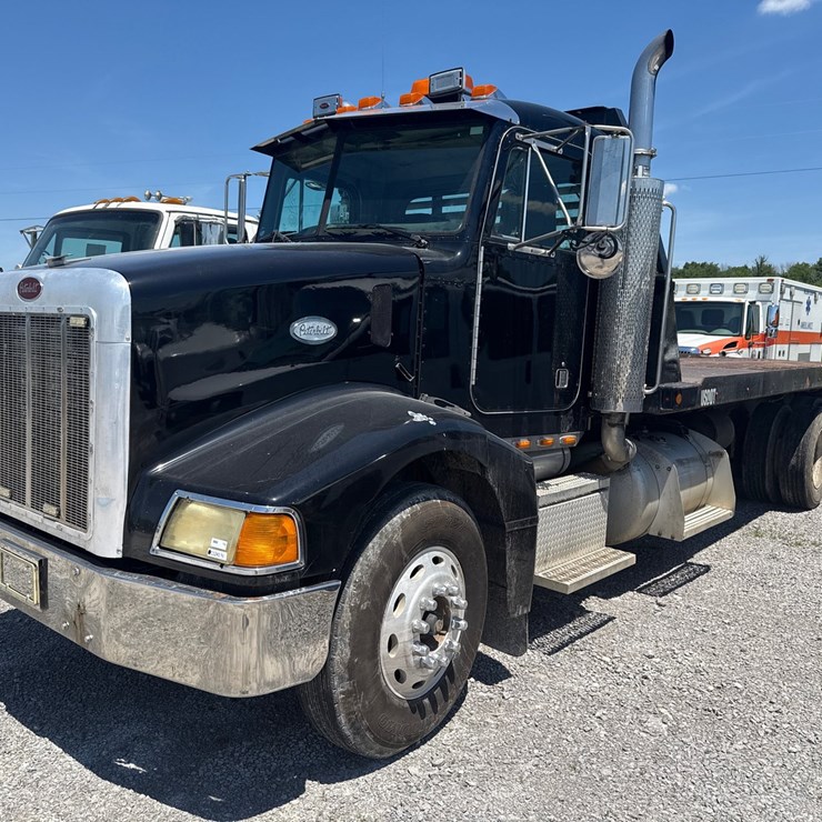 1999 PETERBILT 385